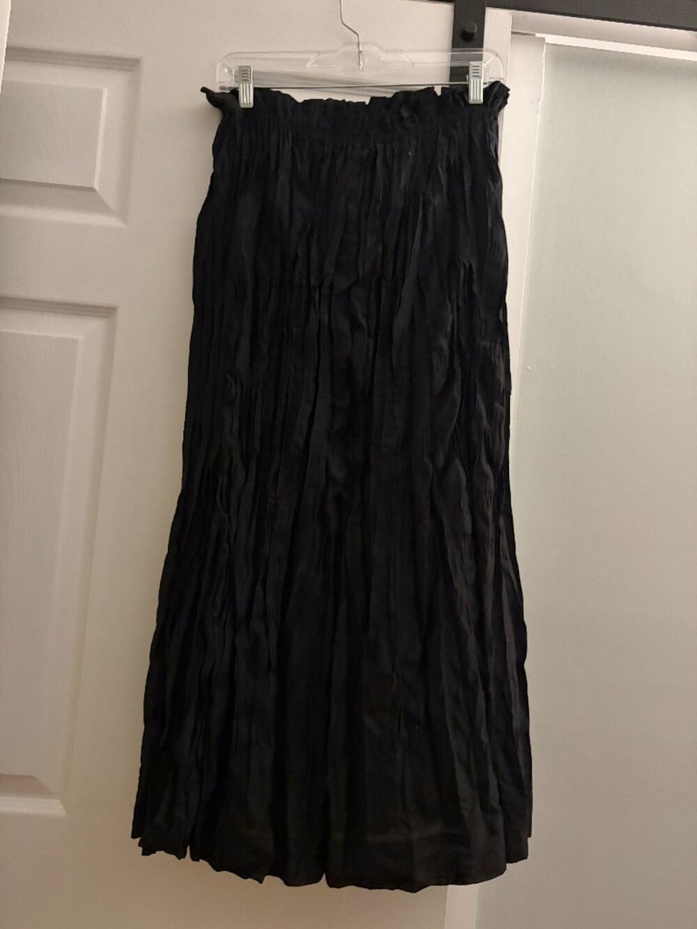NWT JCrew Crinkled gathered-waist skirt in Black size M